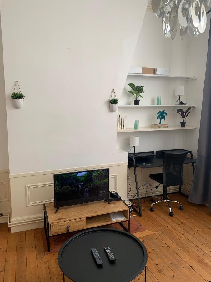 Апартаменты Le Voltaire 4 Chez Adrien Hyper Centre Сен-Кантен Экстерьер фото